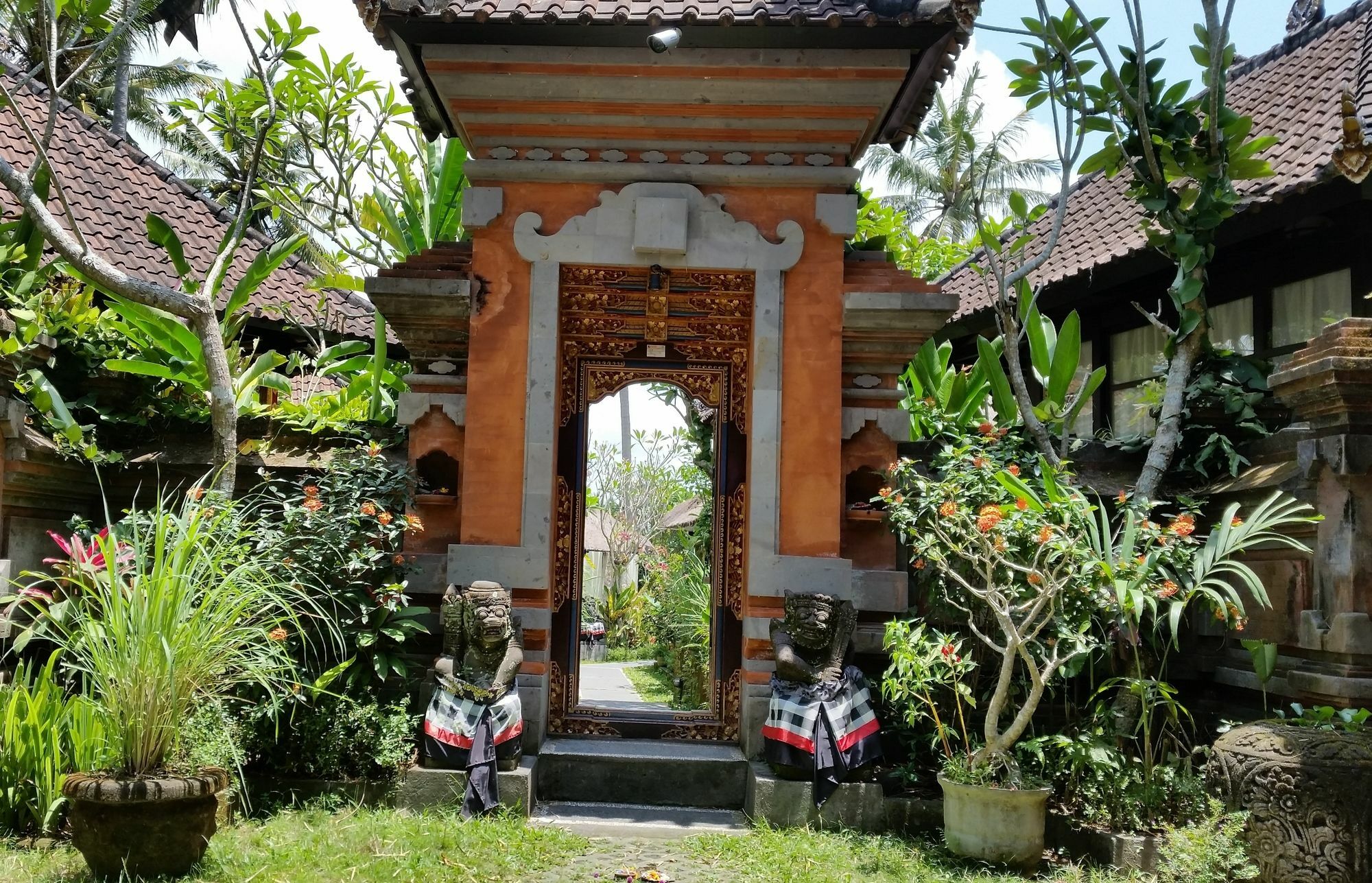 Lodtunduh Sari Ferienpark 4*
